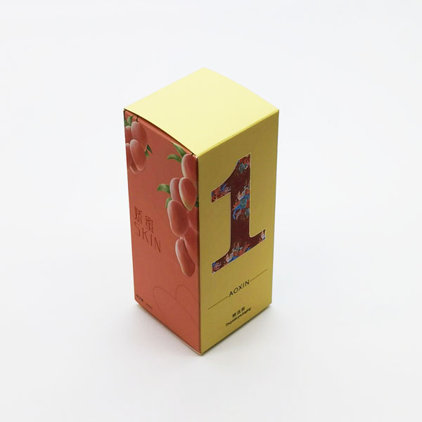 Custom folding carton for skin care